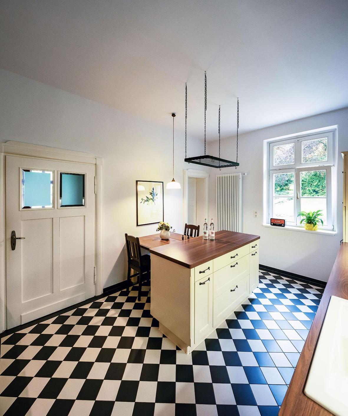 Villa Nussbaumer - Business-Und Ferienwohnung In Bester Lage Arnstadt Exterior photo